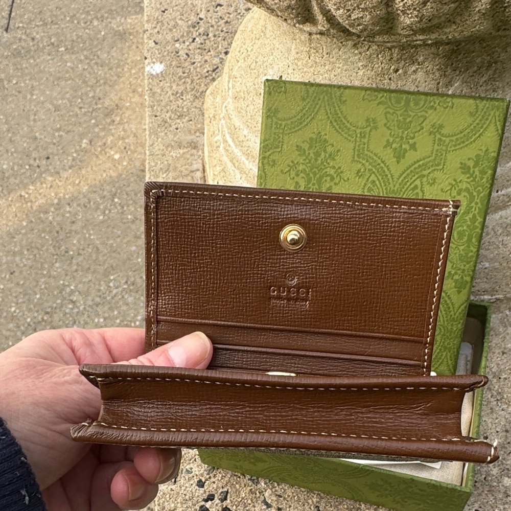 GUCCI 1955 Horsebit GG Supreme Canvas & Leather Compact Wallet (Brown/Gold) NWOT - Picture 8 of 16